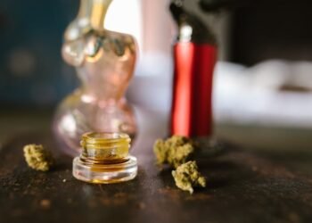 Does Amazon Sell Bongs?