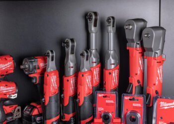 Does Lowe’s Sell Milwaukee Tools