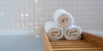 Does CVS Sell Towels?